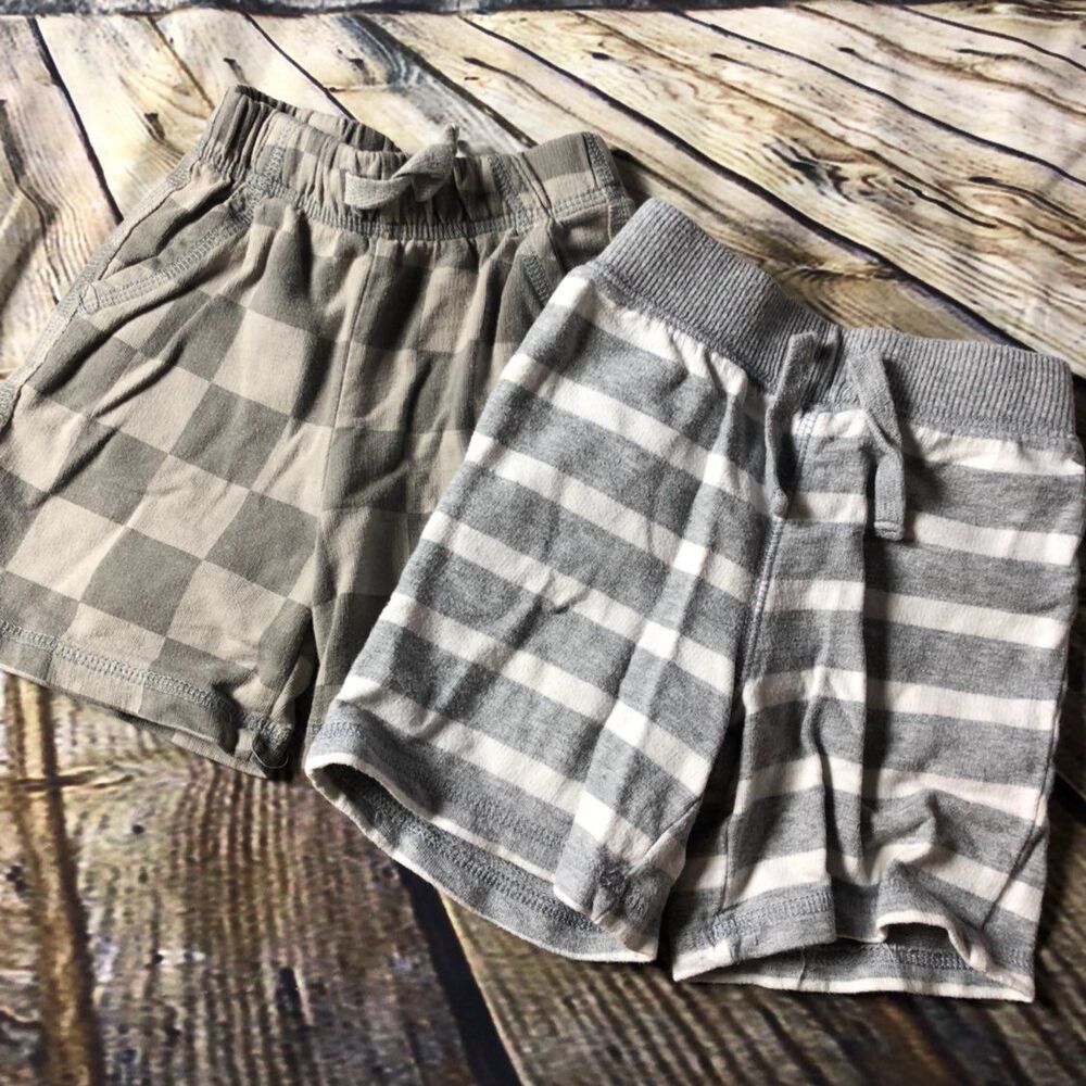 Infant Knit Shorts Size 12-18 Months